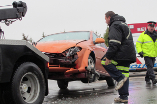Traffic was backed up on Wallbridge-Loyalist Rd. Tuesday morning following a four-vehicle accident. Witnesses say at least one driver was taken away by ambulance.
Photo by Marc Venema.