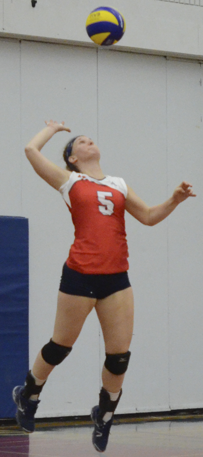Loyalist's Kirsten Talsma serves the ball during a game against the Trent Excalibur. Photo by Taylor Renkema.