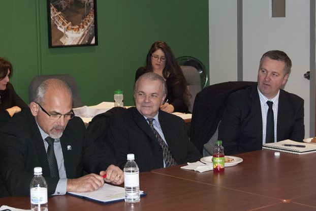 Taso, Rob, Roger, Sens